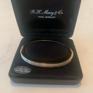 Diamond bangle bracelet